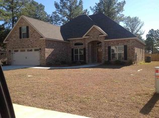 103 Newport Ave, Kathleen, GA 31047