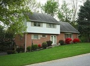 1143 Hermosa Ave, Lancaster, PA