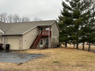 5557 Tall Pines Pkwy APT 2, Roscoe, IL 61073