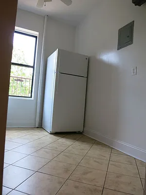 Rented by Atlantic Management Co Inc | media 22