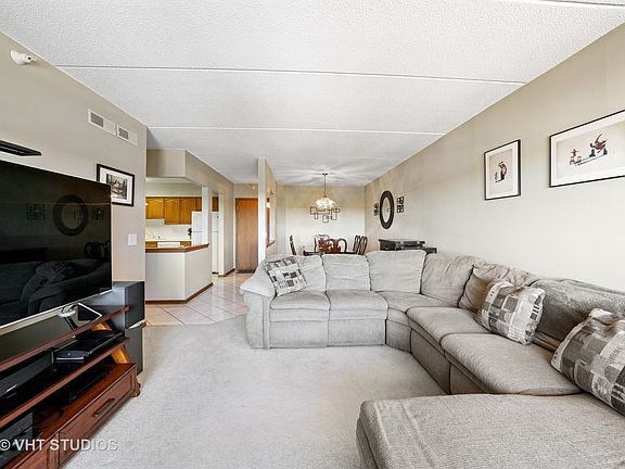 4th image of 201 N Vail Ave APT 705