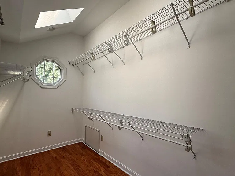 1005 N Lebanon St — Photo 12