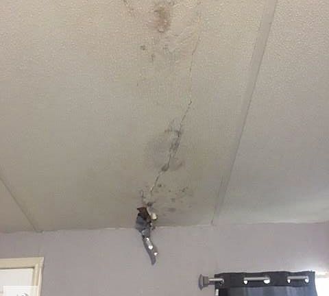 4th image of 122 Helen Ln