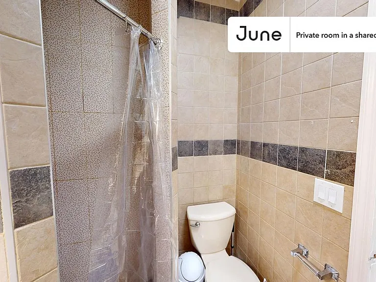 362 Parkside Ave #B — Photo 9