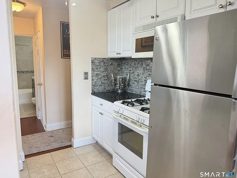 700 Summer St #6C — Photo 10