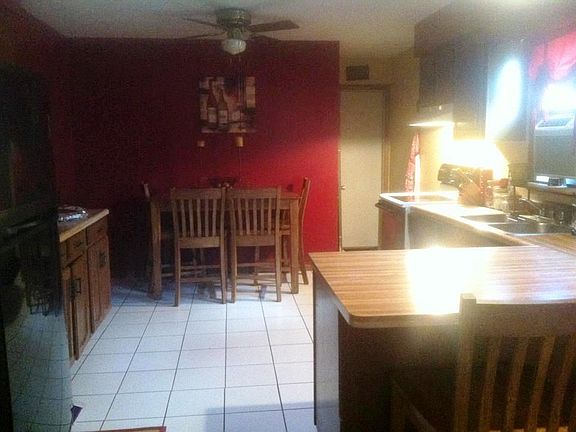 3rd image of 49 Bernwood Dr