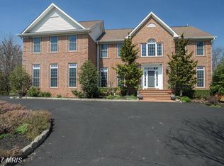 12500 Bunche Rd, Fairfax, VA 22030