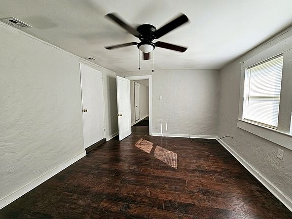 2nd image of 10132 Hayne Blvd APT C