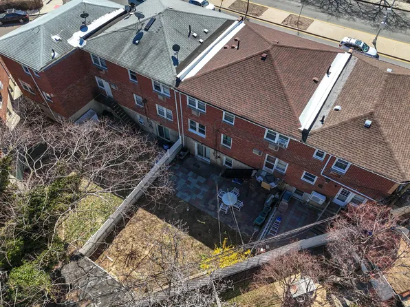 24-65 Francis Lewis Boulevard image 32 of 40