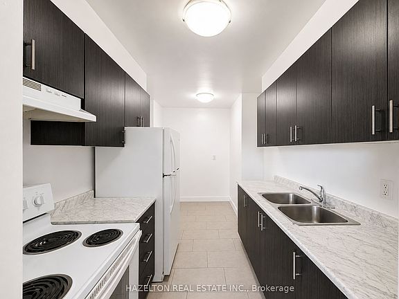 4th image of 1780 Victoria Park Ave #305