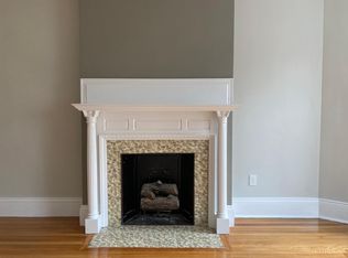 11 Grovenor Rd APT 3, Jamaica Plain, MA 02130