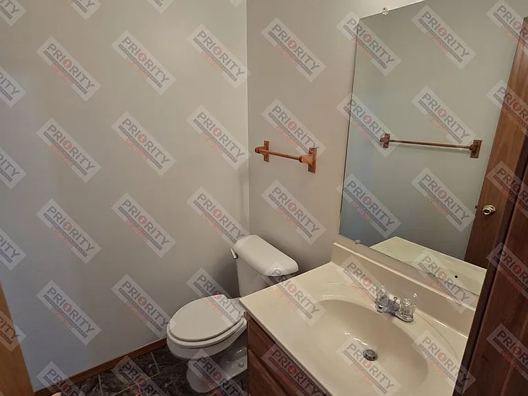 831 Sutherland Cove Ln — Photo 14
