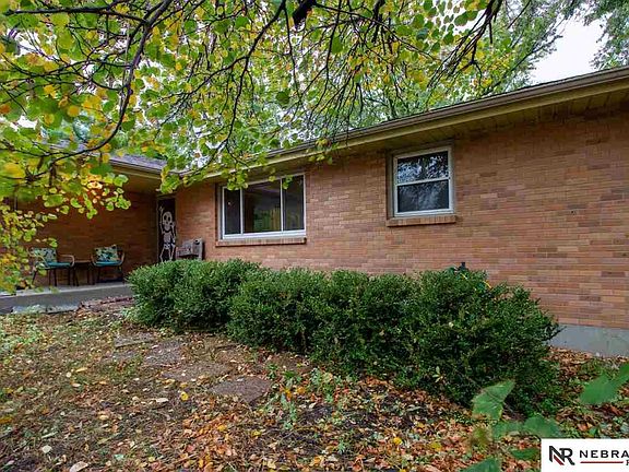 3rd image of 7127 Englewood Dr