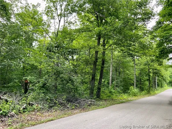 8560 N Old Forestry Road, Salem, IN 47167