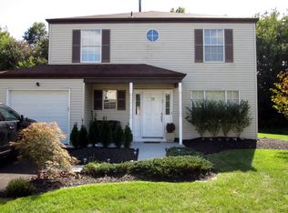 21 Canterbury Ct, Old Bridge, NJ 08857