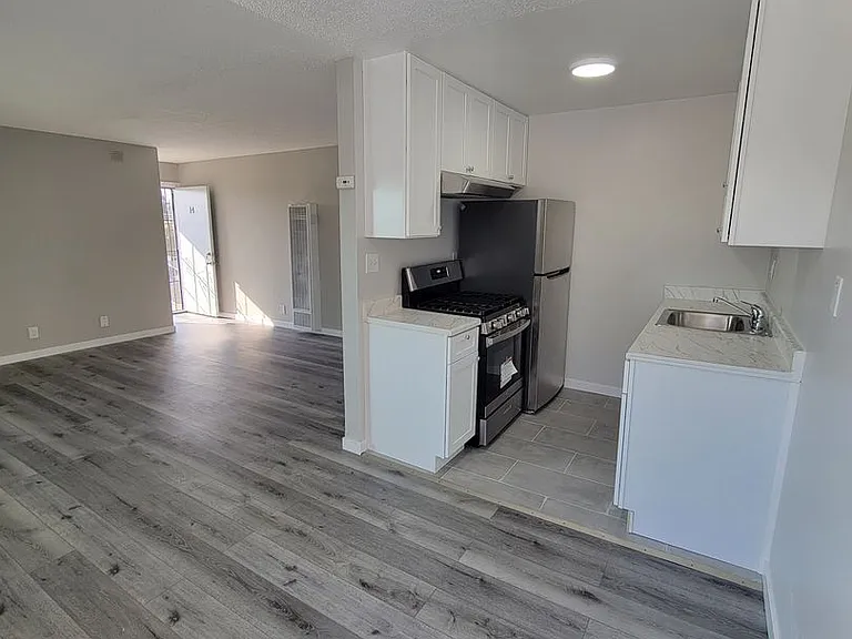 3050 Fruitvale Ave — Photo 9