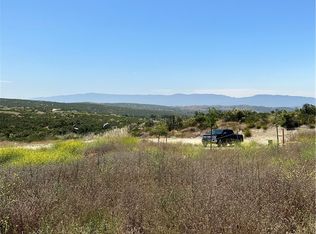 69 Rocky Knoll Rd, Hemet, CA 92544