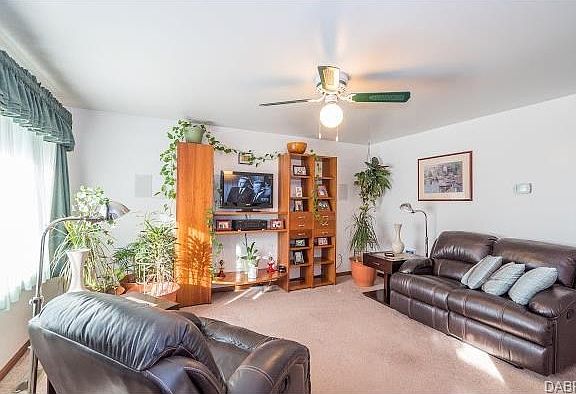 2nd image of 2211 Cardinal Ave