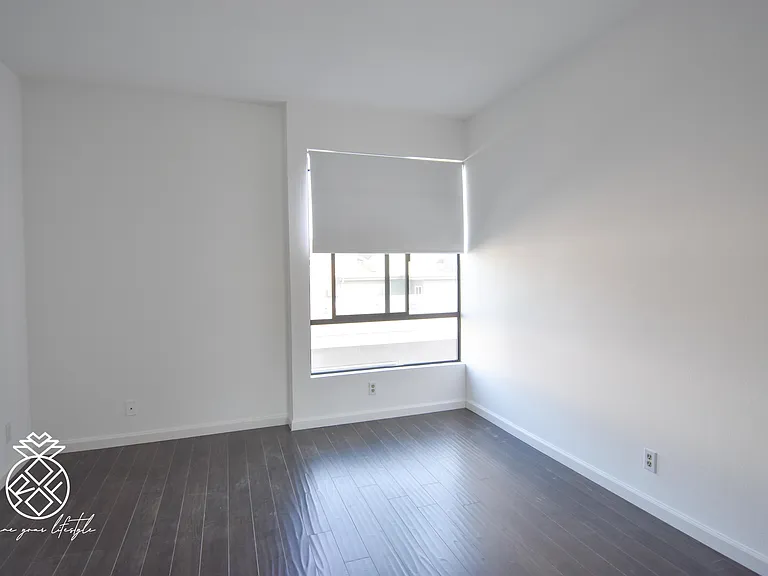 1727 Glendon Ave #208 — Photo 15