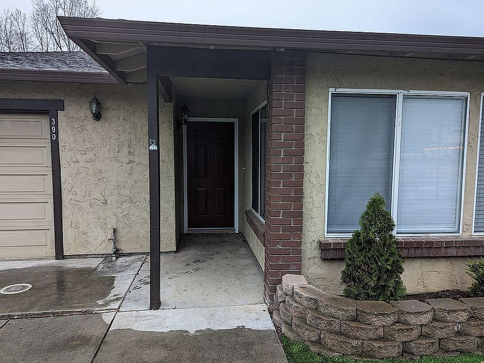 1st image of 390 W Main Ave