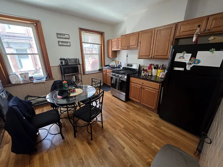 7 Margaret St #4 — Photo 12