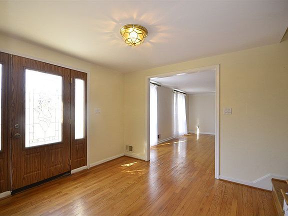 4th image of 9813 Freestate Pl
