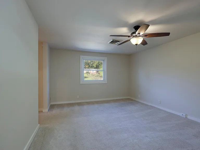 150 Spring Valley Rd #B — Photo 17