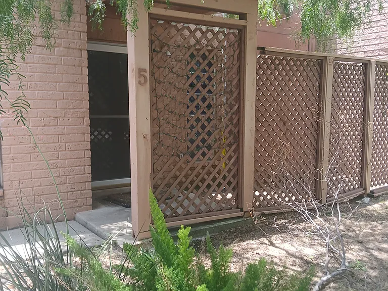 5101 Middlecoff Rd — Photo 28
