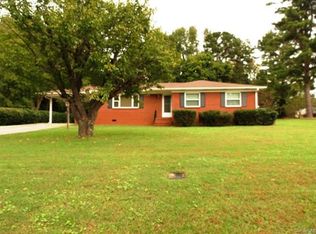 204 Fairfax Dr, Salisbury, NC 28146