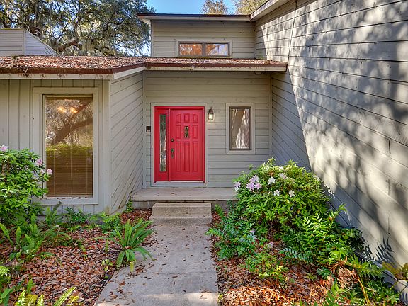 4th image of 2412 Los Robles Dr