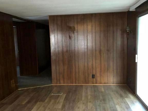 3rd image of 813 Westwood Dr