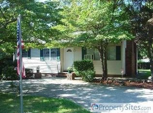 13 Inwood Ave, Selden, NY 11784