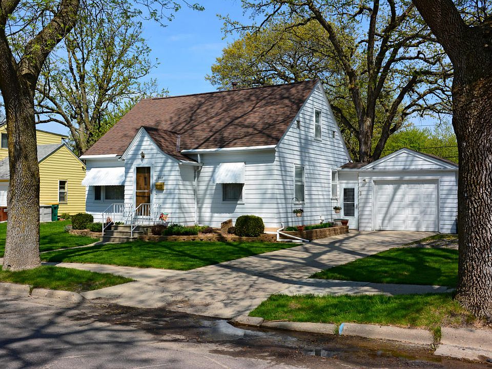 1st image of 808 Ulstad Ave
