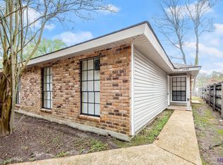 1145/1143 Willow Dr, Zachary, LA 70791