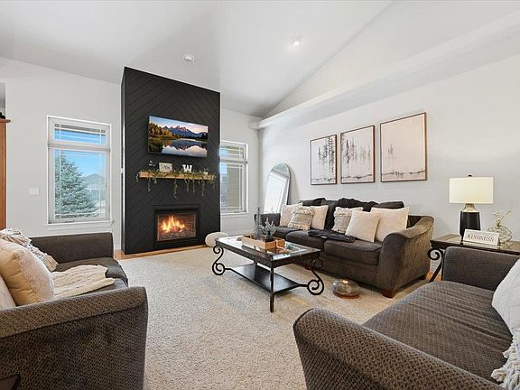 4th image of 513 Aspen Dr
