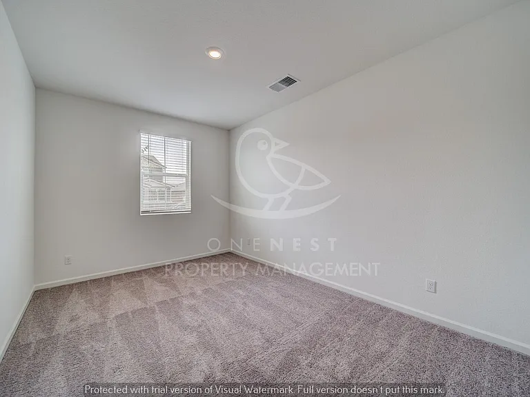 638 Valencia St — Photo 5