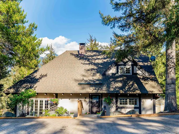 9167 Emerald Dr, Whistler, BC V8E 0G5