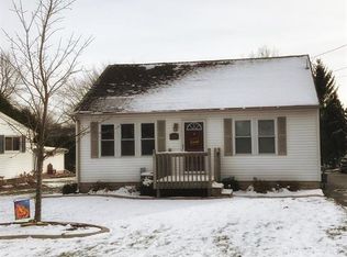 408 E Church St, Mishicot, WI 54228