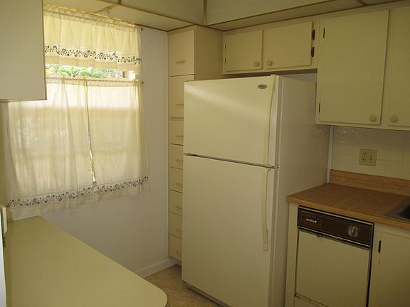 5th image of 119 Lake Olive Drive