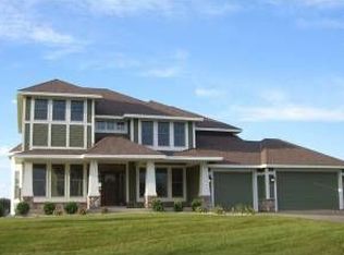 7388 Pine Tree Rd, Lakeville, MN 55044