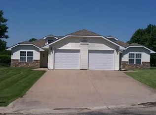 23B Greenview Ter, Donnellson, IA 52625