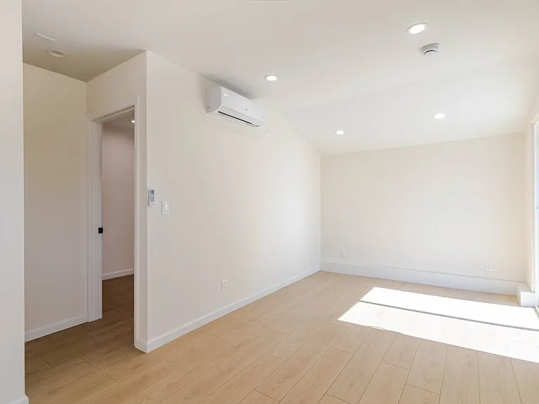 16697 McKeever St — Photo 6