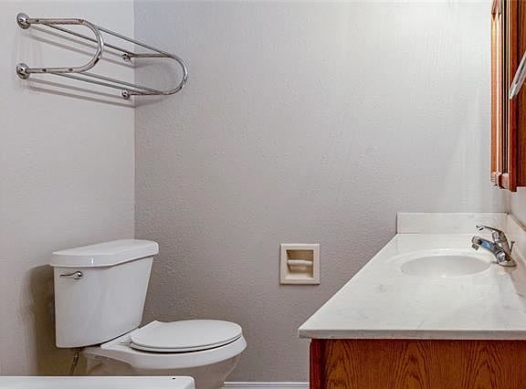 4th image of 2741 S 52nd St