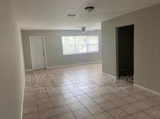1418 SE 8th Ter APT 6, Cape Coral, FL 33990