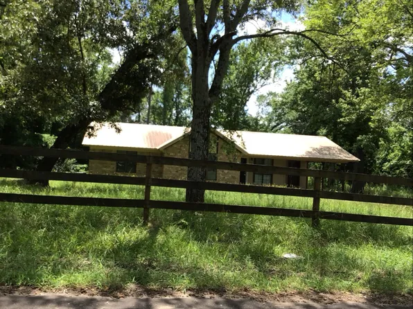 1393 County Road 2210, Mineola, TX 75773
