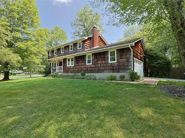 16 Elm Road, Middletown, NY 10940