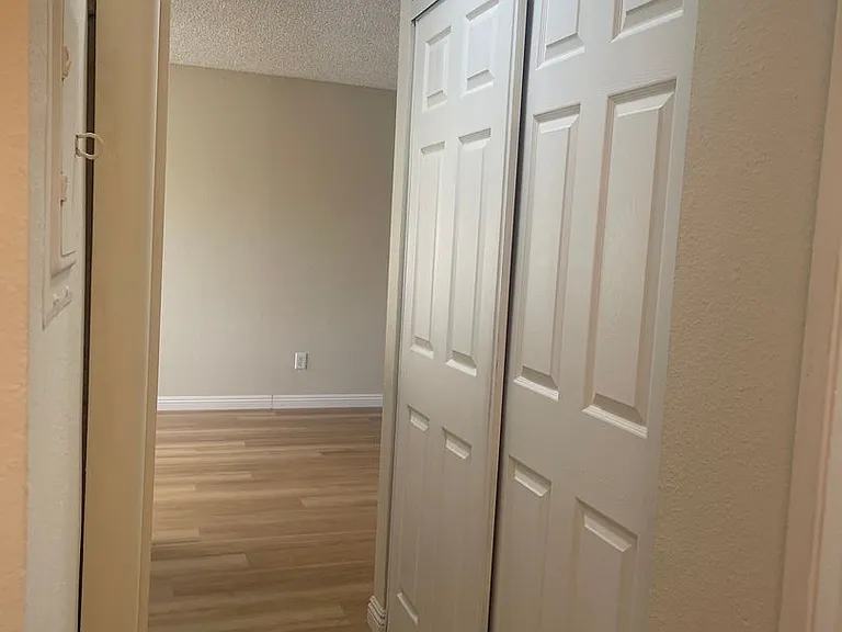 17900 Sherman Way — Photo 16