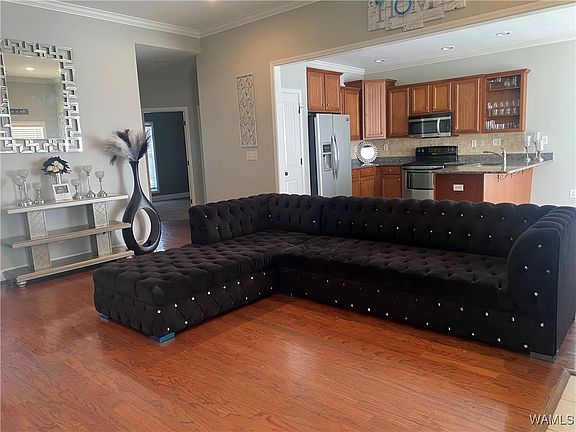 5th image of 5107 Blackstone Ln