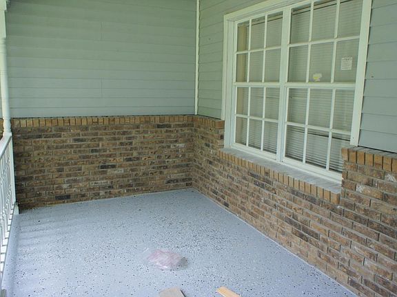 3rd image of 828 Laurelridge Ct
