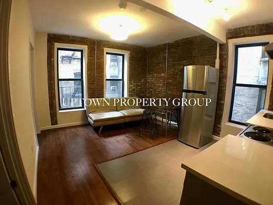 Rented by Uptown Property Group | media 7